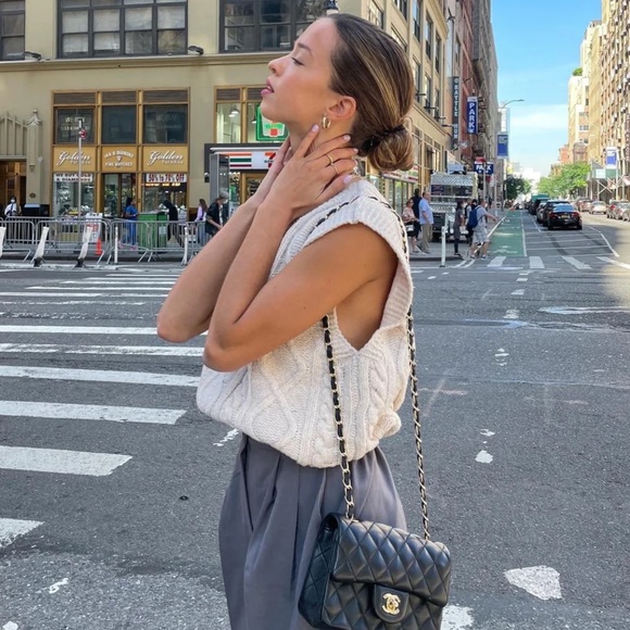 Girl Crush Sleeveless Cable Sweater Vest / Beige / XS - Picture 2 of 11